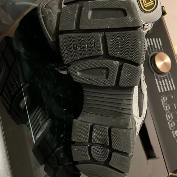 Gucci shoes mens size 7 Gucci or 8 US or women 10